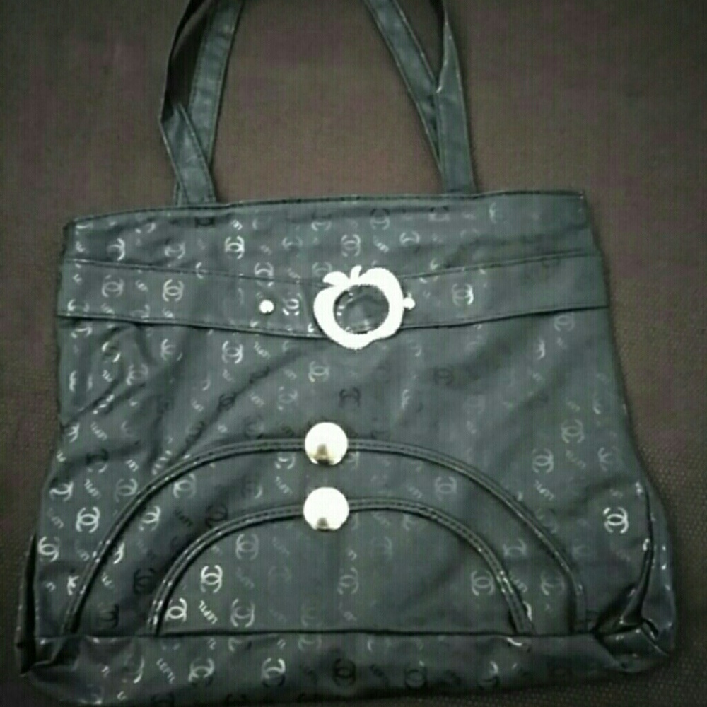Hand bag